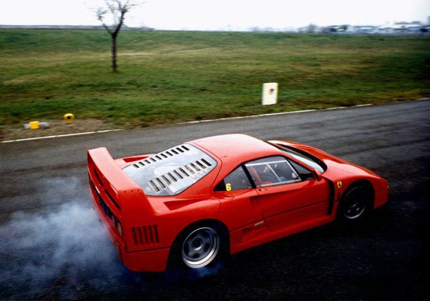 Ferrari F40 (18)