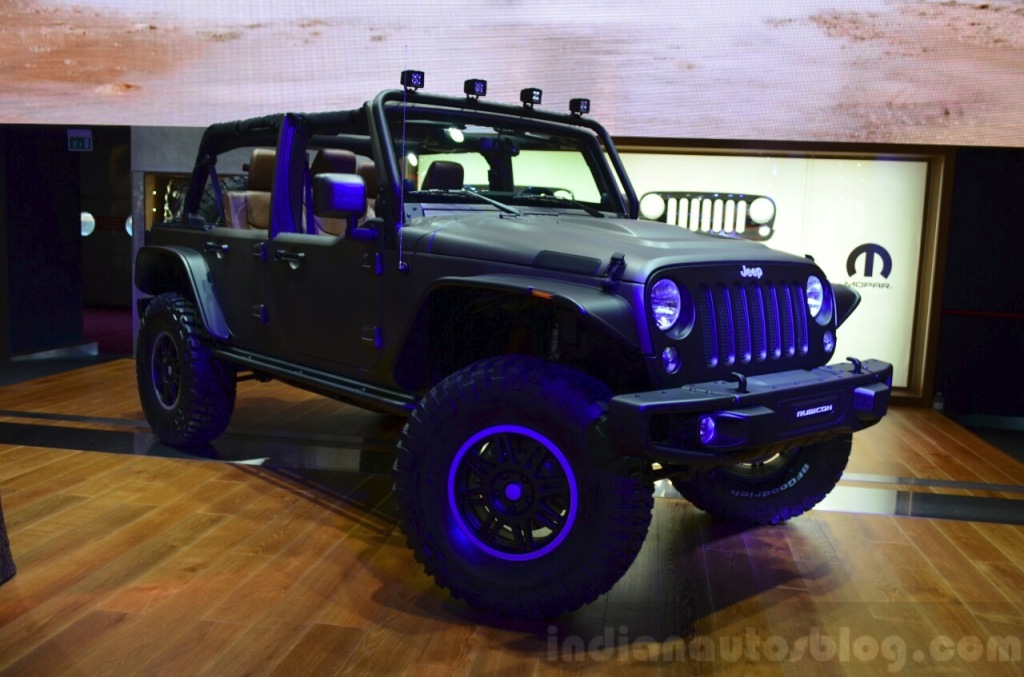 Jeep-Wrangler-Unlimited-Rubicon-Stealth-show-car-front-three-quarters-at-the-2014-Paris-Motor-Show