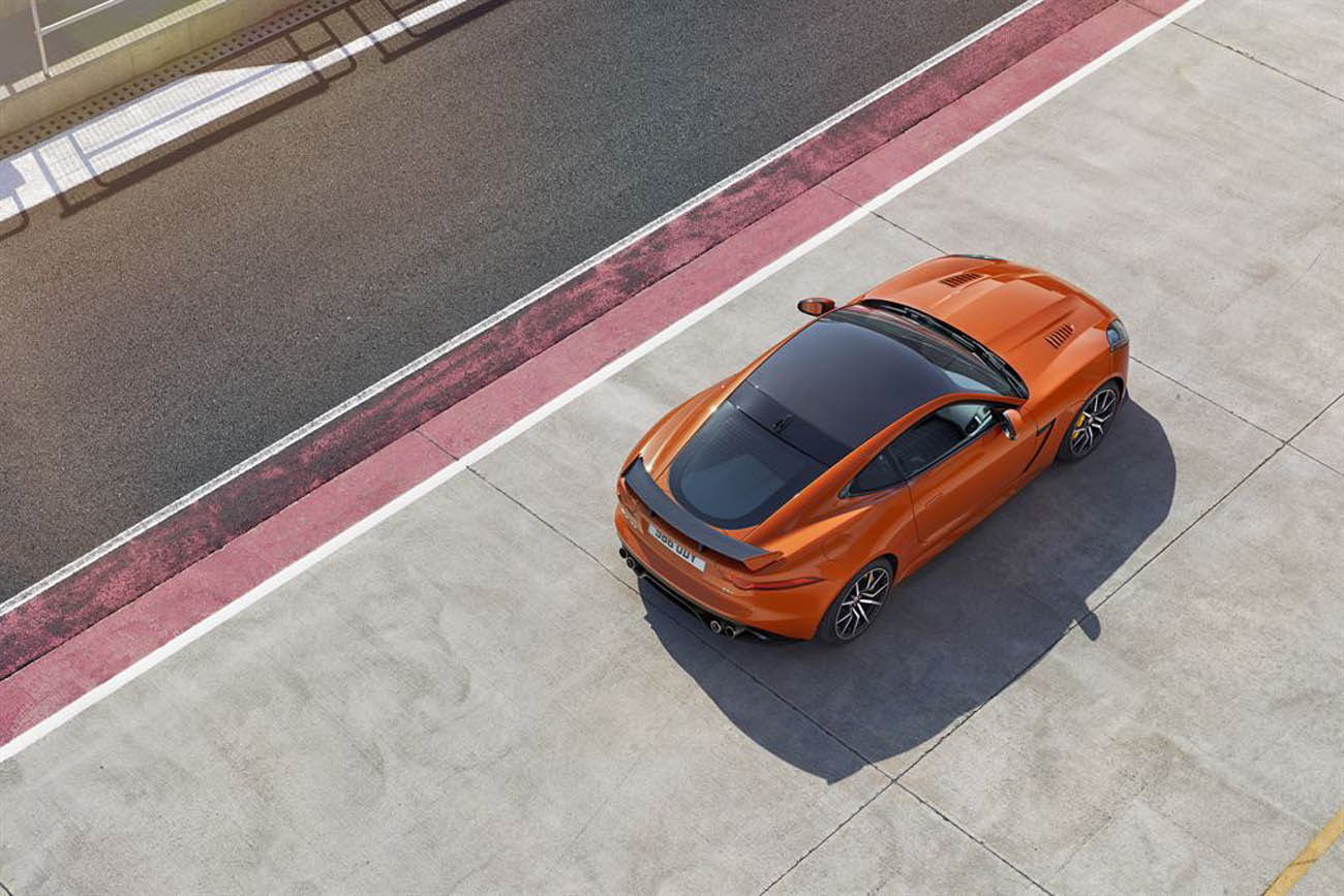 Jag_FTYPE_SVR_Coupe_Track_170216_13_LowRes