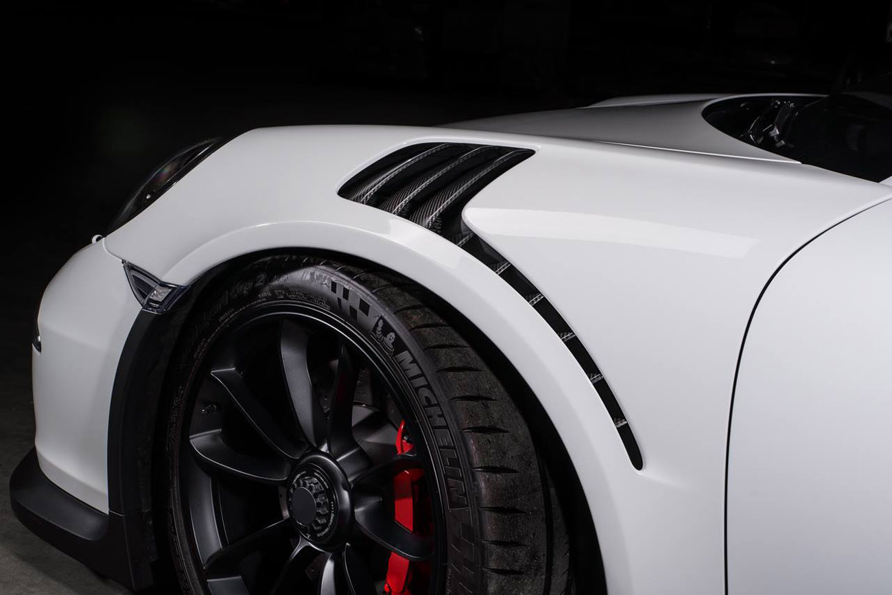 Porsche-911-GT3-RS-6