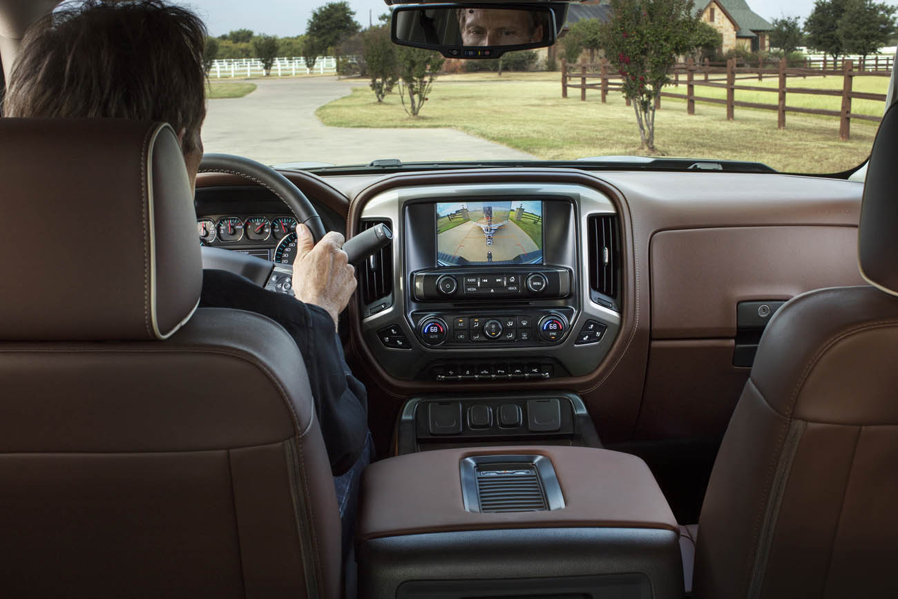 2016 Chevrolet Silverado 1500 High Country interior.