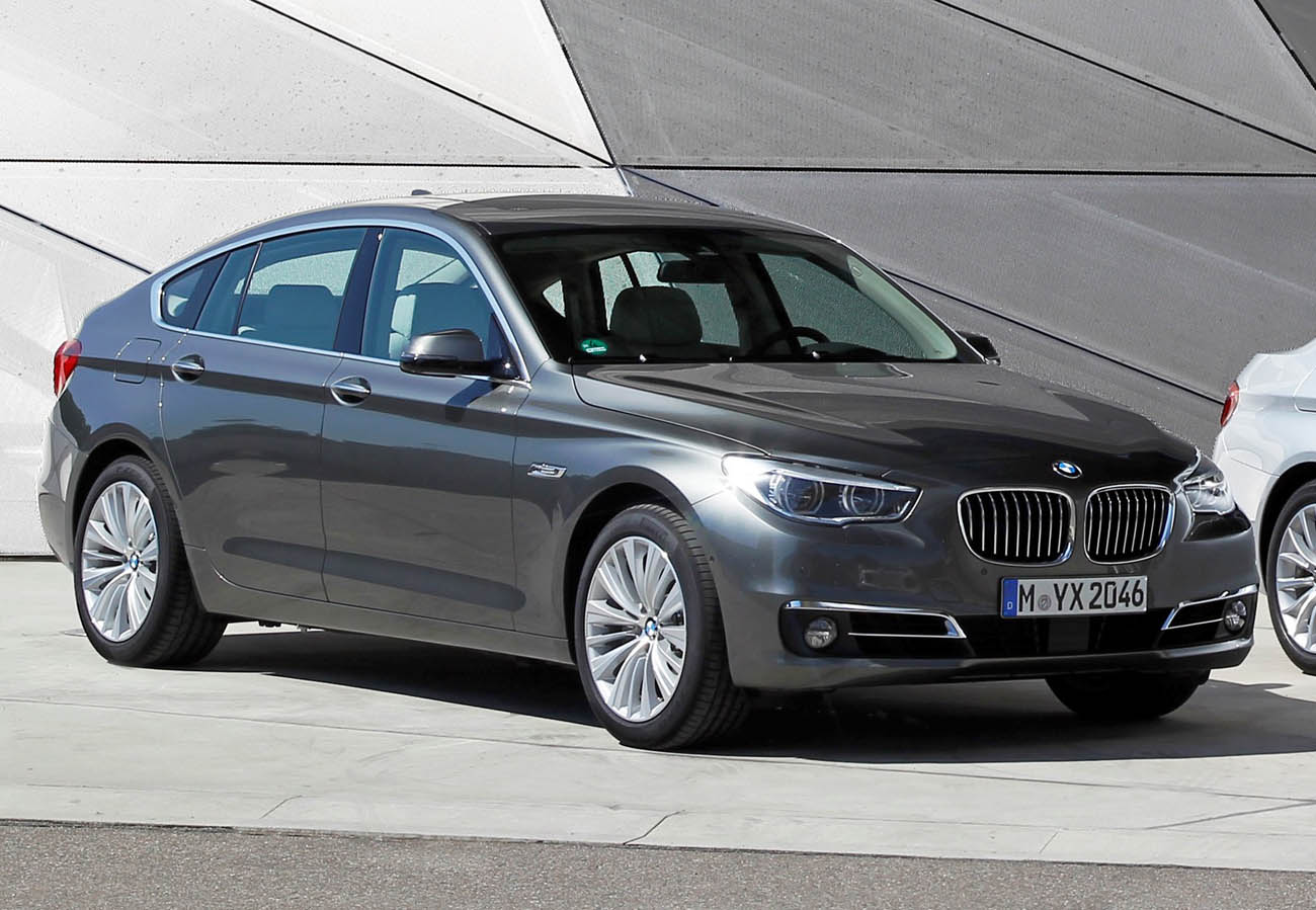 P90126615_highRes_the-new-bmw-5-series