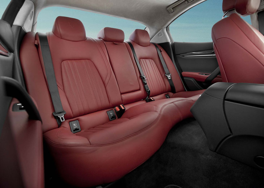 2014-maserati-ghibli-s-q4-rear-interior-seats