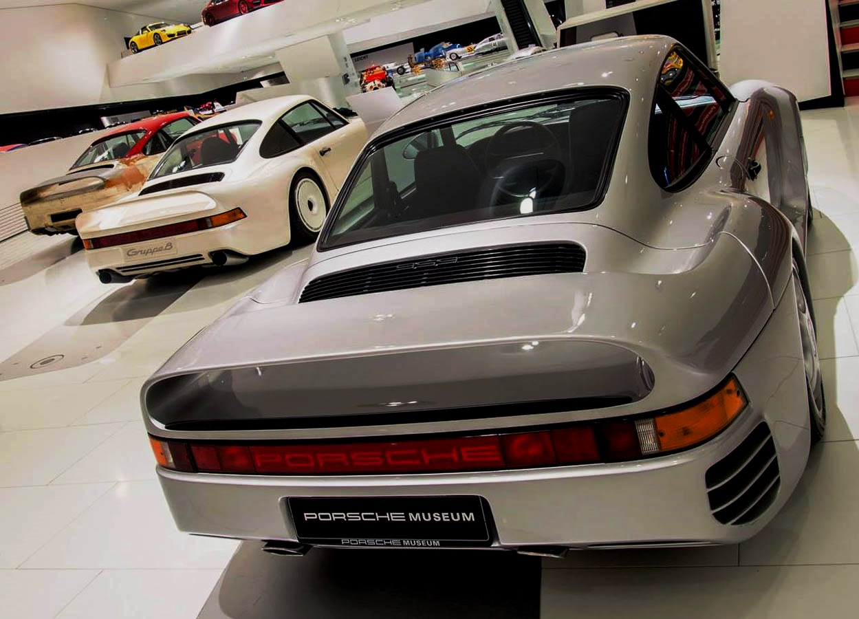 Porsche 959 – The Legendary Super Sports Car