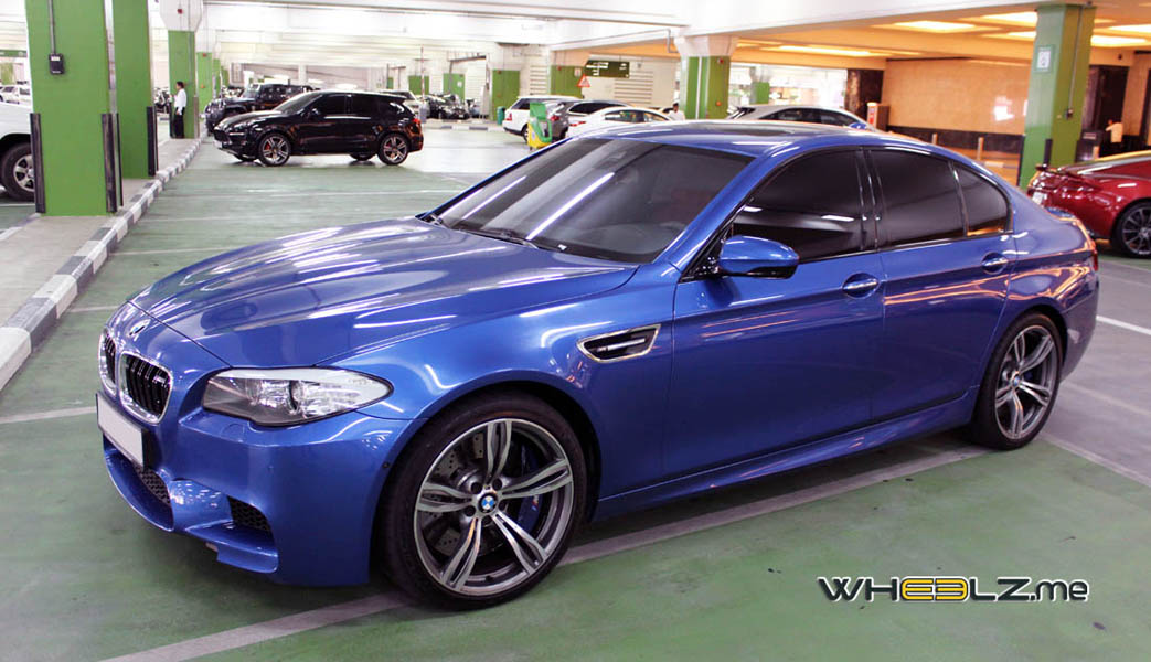 BMW M5 (1)