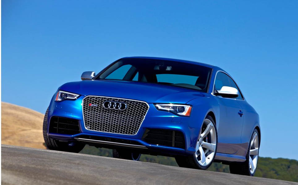 news-2013-to-2015-audi-RS5-exterior-beauty-18