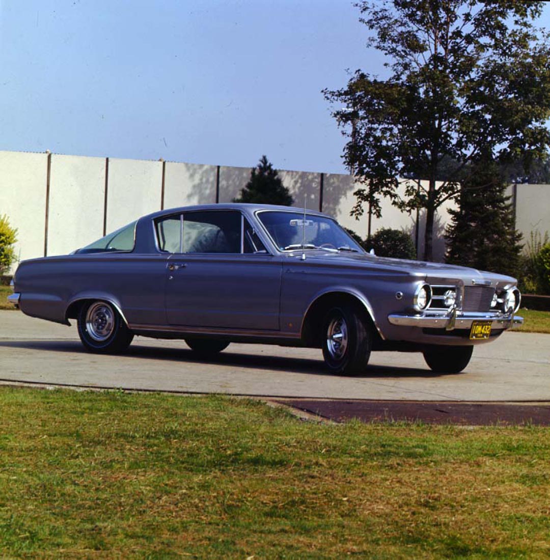 1965_Ply_Barracuda_3q_rt_sd_color