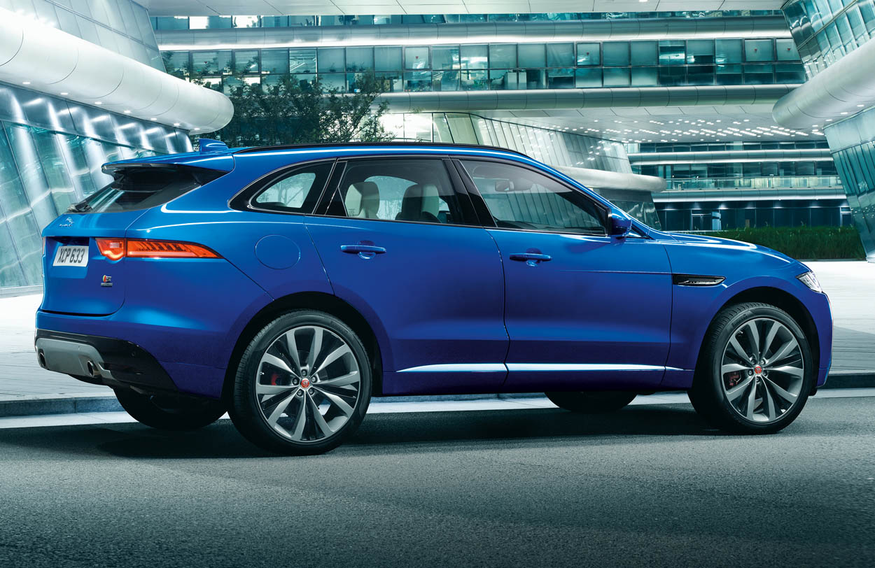 Jag_FPACE_LE_S_Urban_Image_140915_05