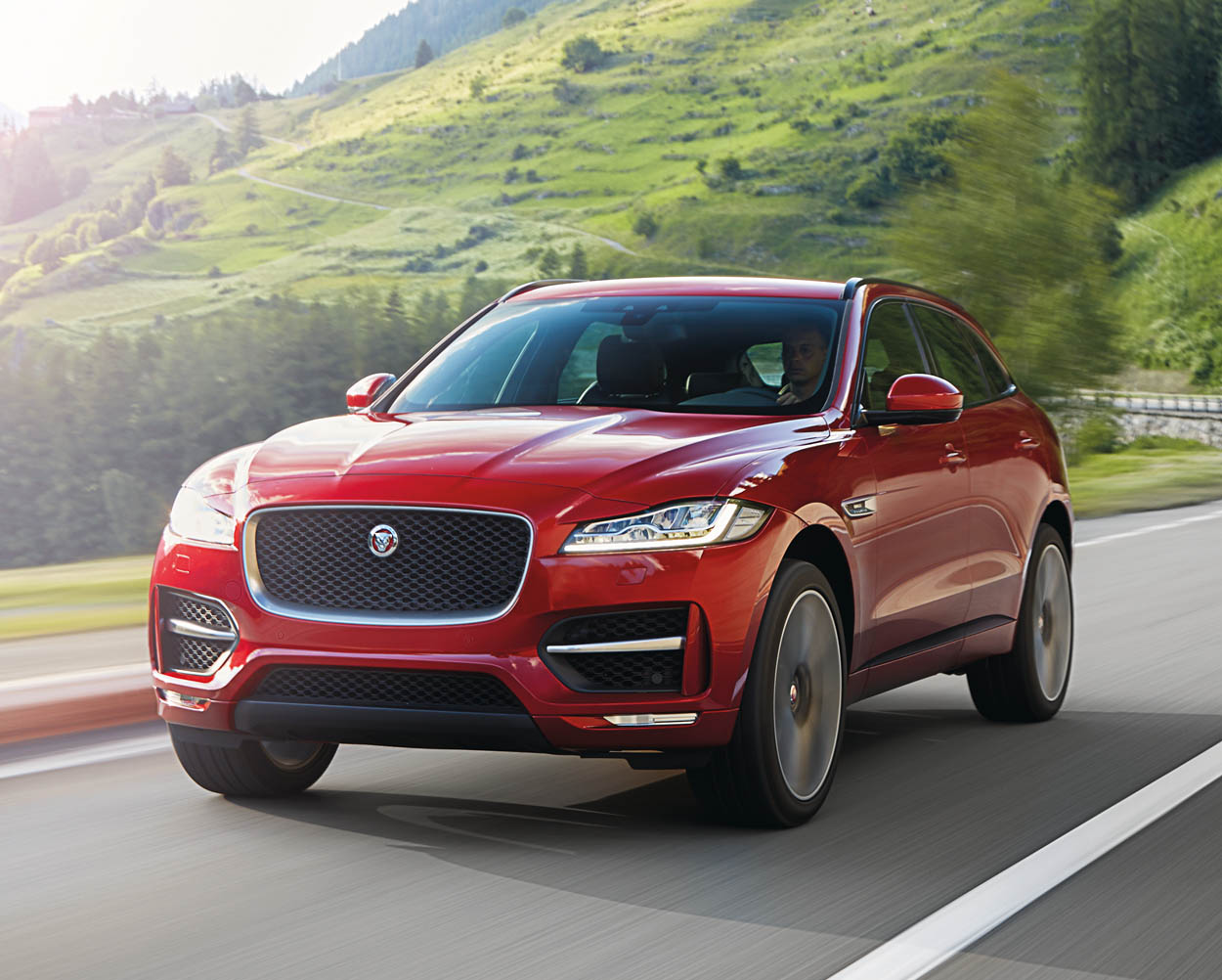 Jag_FPACE_RSport_Location_Image_140915_04