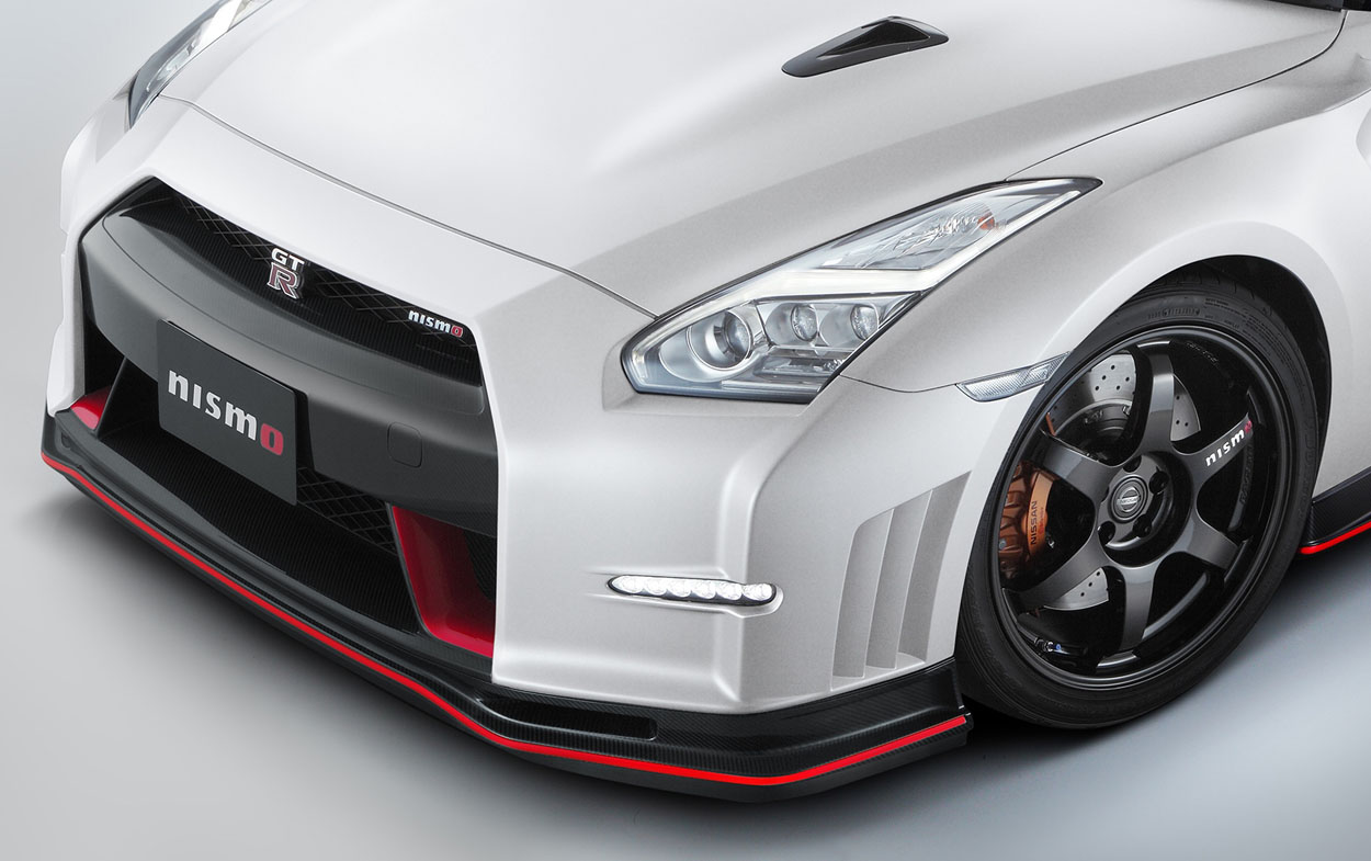 2016 Nissan GT-R NISMO N-Attack Package