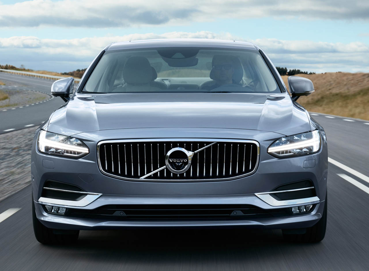 Location Volvo S90 Front Mussel Blue