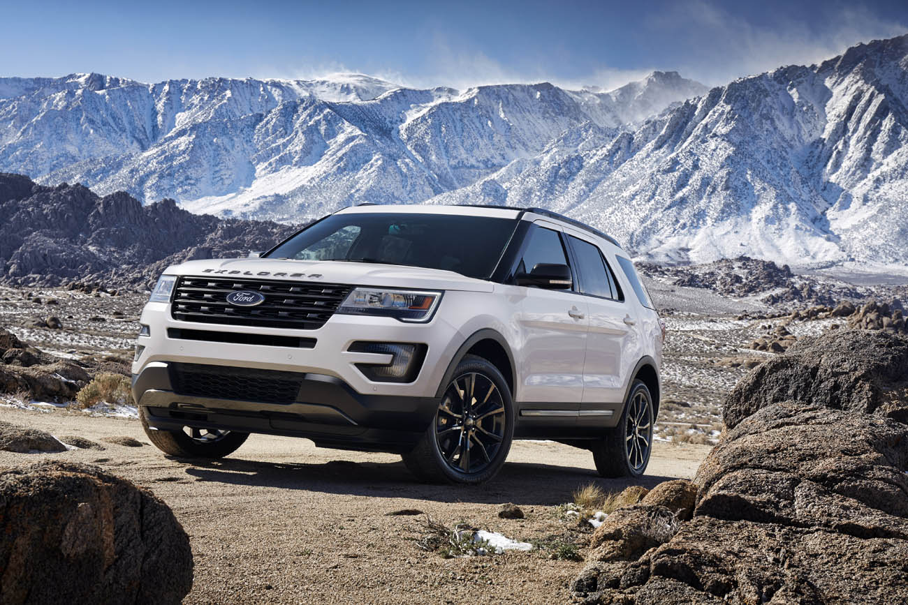 The 2017 Ford Explorer XLT Sport Appearance Package comes equipped with standard XLT features including a 3.5-liter V6 engine, Intelligent Access with push-button start and SYNC® 3. Preproduction model shown; available summer 2016.
