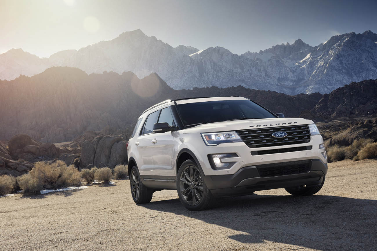 Exterior updates on the 2017 Ford Explorer XLT Sport Appearance Package include 20-inch Magnetic Gray painted wheels and black body side cladding. Preproduction model shown; available summer 2016.