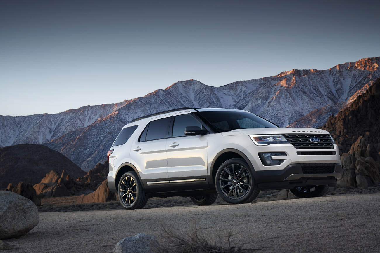 The 2107 Ford Explorer XLT Sport Appearance Package comes equipped with standard XLT features including a 3.5-liter V6 engine, Intelligent Access with push-button start and SYNC® 3. Preproduction model shown; available summer 2016.