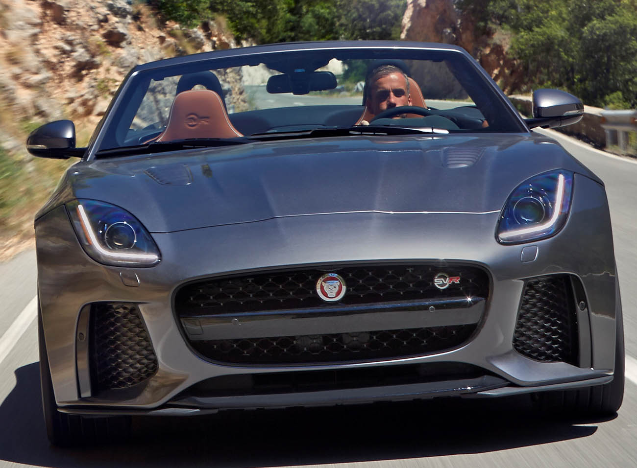 Jag_FTYPE_SVR_Convertible_Location_170216_120