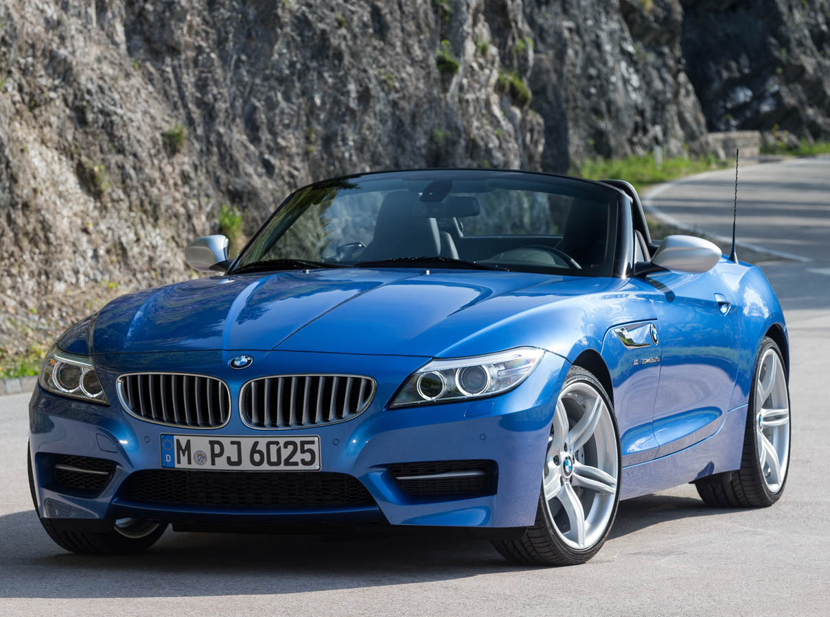 P90185982_highRes_the-new-bmw-z4-in-es