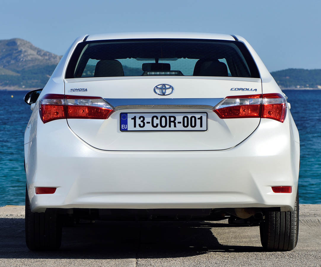 COROLLA_STAT_18_DPL_2013