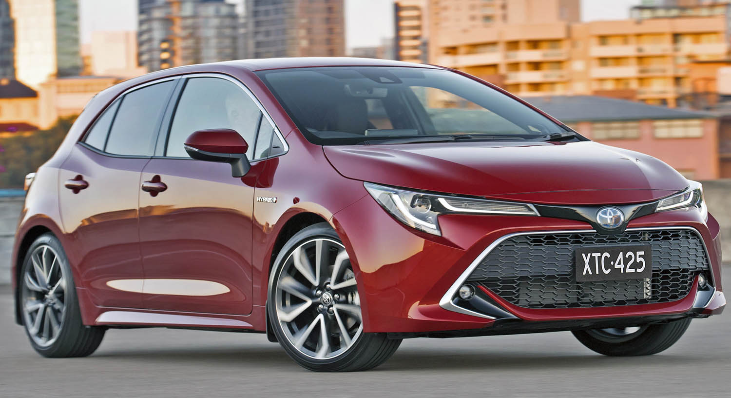 Hybrid Car Sales Account for 16% of Toyota 2020 Sales, Up by 23% Year Over Year