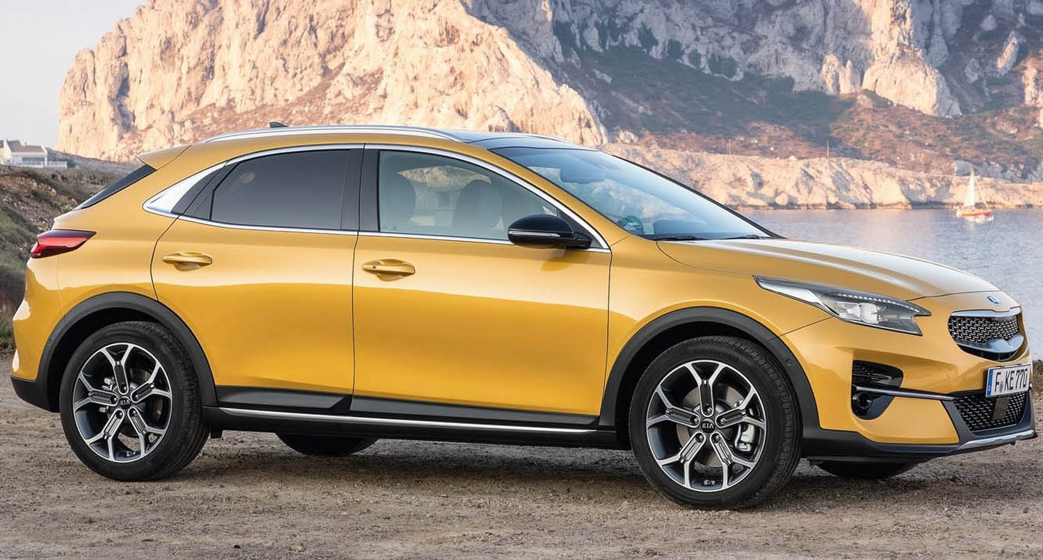 KIA XCeed - A Combination Between SUV practicality And Sporty Packaging And  Design