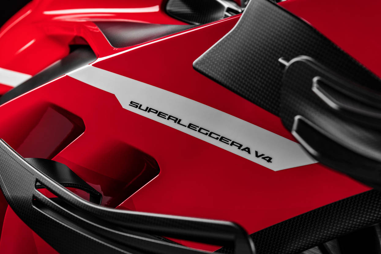 دراجة دوكاتي سوبر ليجيرا في4 الجديدة كلياً – صاروخ على عجلتين يصل الى صالات العرض في أكتوبر 2020 Ducati-Superleggera-V4-4