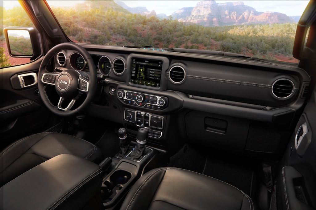 Interior of the 2021 Jeep® Wrangler Sahara 4xe includes standar WHEELZ.ME