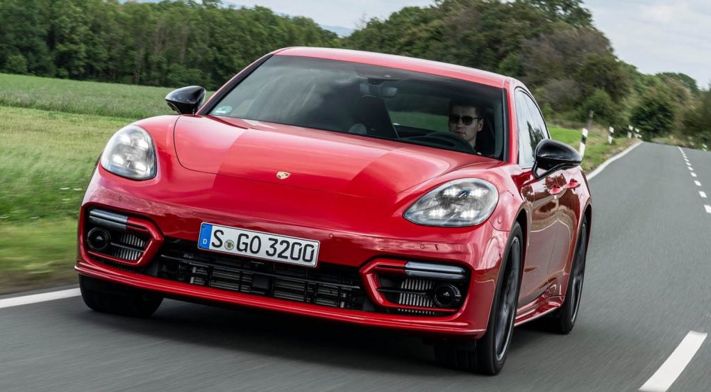 Порше Panamera GTS 2020