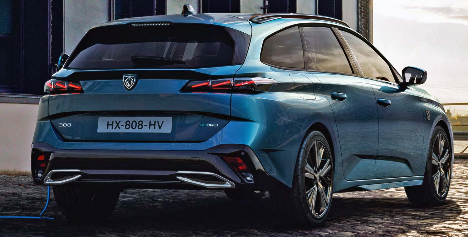 All-New 2022 Peugeot 308 SW - First Look - Driving, Exterior and