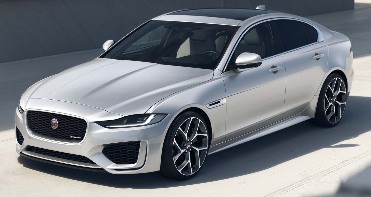 Jaguar XE R-Dynamic Black (2022)