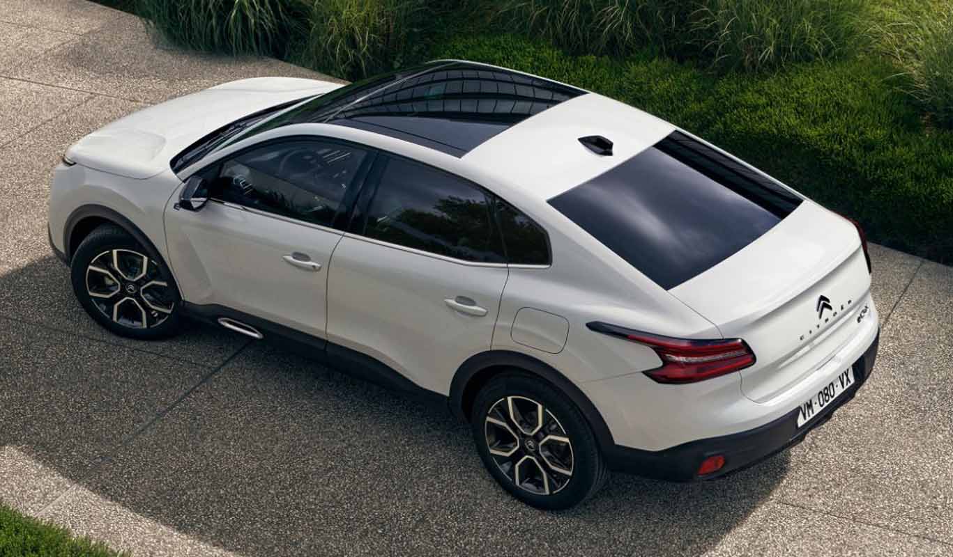 Test Citroën ë-C4 X (2023): Was bin ich - SUV oder Limousine?